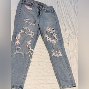 American Eagle Outfitters Light Blue Distressed Boyfriend Jeans